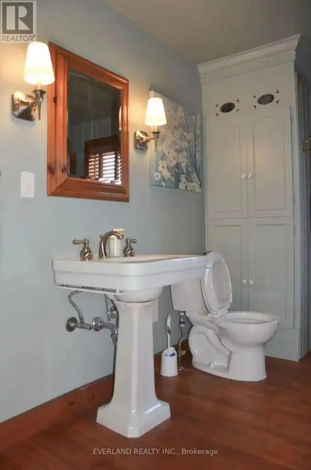 NORTH WING - 3369 ST PAUL AVENUE Niagara Falls (Stamford), Ontar in Long Term Rentals in St. Catharines - Image 4