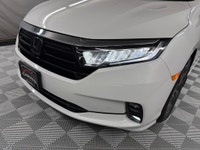 LEATHER HEATED/VENTILATED SEATS, HEATED STEERING WHEEL, SUNROOF, DVD/BLU-RAY ENTERTAINMENT, REVERSE... (image 4)