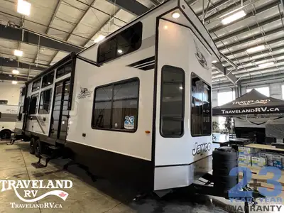 The Jay Flight Bungalow is as close to “home-away-from-home” as it gets. With its surprisingly spaci...