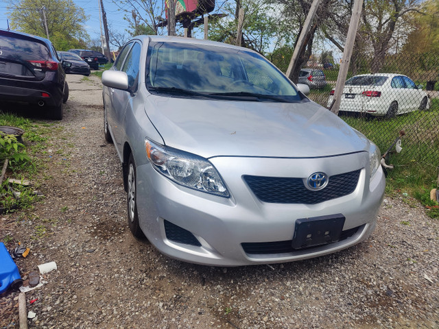 2010 TOYOTA COROLLA CE *LOW KM & LOW PRICE in Cars & Trucks in City of Toronto