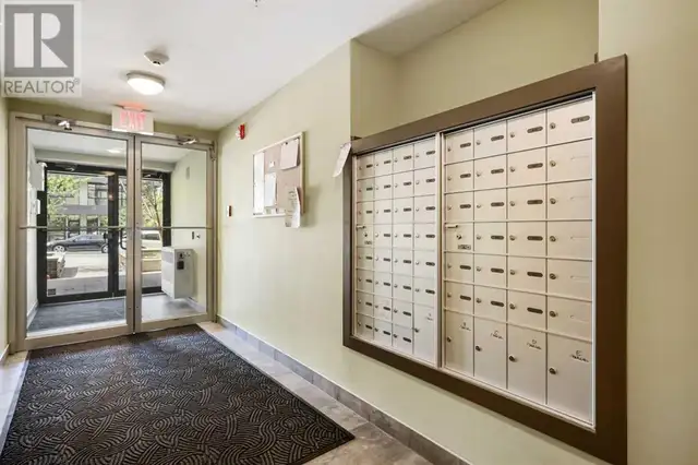 109, 1720 10 Street SW Calgary, Alberta62865715738371123
