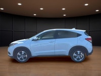 Price includes $1,000 finance credit. Price does not include fees or taxes. Experience the perfect b... (image 1)