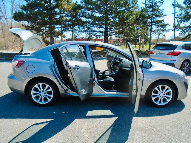 2010 Mazda3 GT LUXURY, NAVI, LEATHER, *12/M WARR  INCLUDED* in Cars & Trucks in Ottawa - Image 3