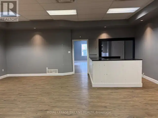 MAIN FLOOR - 656 TALBOT STREET St. Thomas, Ontario in Commercial & Office Space for Rent in London - Image 24