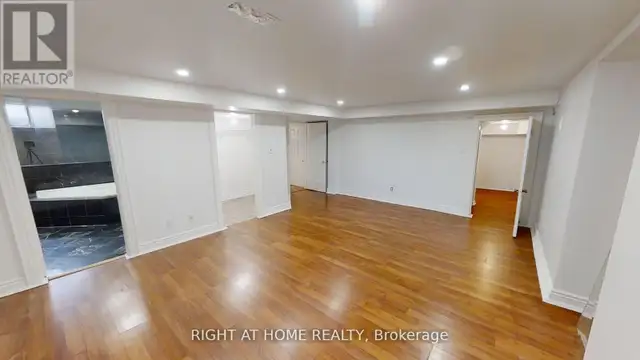 (LOWER) 31 NORTHGATE CRESCENT E Richmond Hill (Bayview Hill), On in Long Term Rentals in Markham / York Region - Image 3