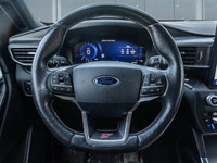 *Navigation, Leather Seats, Cooled Seats, Power Tailgate, 360 Camera!* The Ford Explorer is primed f... (image 8)