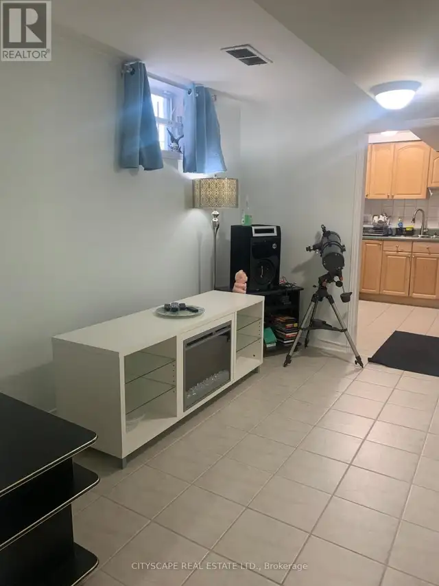BSMT - 120 HULLMAR DRIVE Toronto (Black Creek), Ontario in Long Term Rentals in Markham / York Region - Image 8