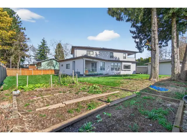 11890 GILMOUR CRESCENT Delta, British Columbia in Houses for Sale in Delta/Surrey/Langley - Image 39