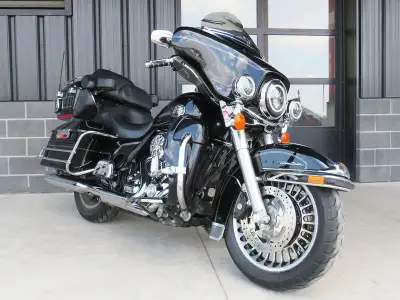 Finance at $173 bi-weekly*! Click "Get Financing" to see if you qualify! Apex Cycle 1-888-702-4150 V...