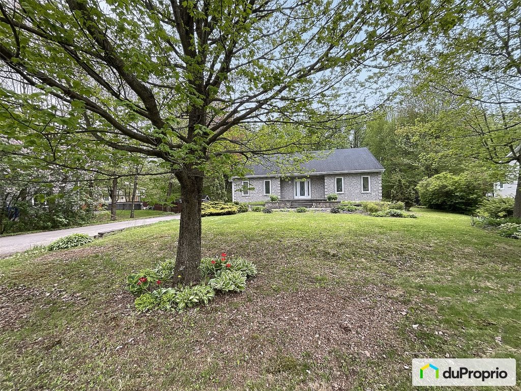 $535,000 - Bungalow for sale in Granby — photo 2