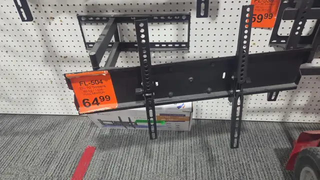 PROTECH FL-504 Full-Motion TV Wall Mount for 40″-65″ TVs in Video & TV Accessories in City of Toronto - Image 2