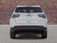 Only 24 Miles! This Jeep Compass has a dependable Intercooled Turbo Regular Unleaded I-4 2.0 L/122 e... (image 4)