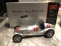 1/18 DIECAST CMC 1937 MERCEDES-BENZ W125 #12 WINNER MINT BOXED