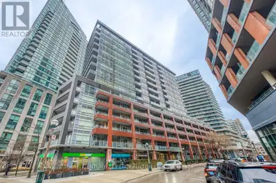 Experience Modern Urban Living In This Stunning 1-bedroom Plus Den Suite At 15 Bruyeres Mews, Nestle...