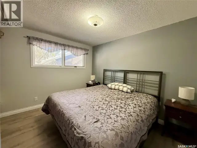 201 4th AVENUE SE Eston, Saskatchewan in Houses for Sale in Swift Current - Image 24