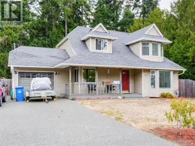 Affordable family home in Shawnigan Lake Beach Estates. this 3 bdrm, 3 bath home is located on a qui...