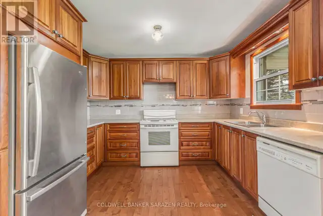 402 SCHEEL DRIVE McNab/Braeside, Ontario in Land for Sale in Ottawa - Image 17