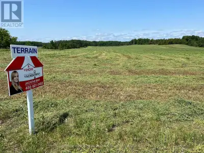 Country life ! Looking for a country property that will offer you loads of privacy then this could b...