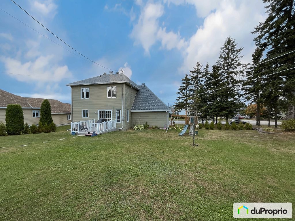 $549,000 - 2 Storey for sale in Rimouski (Pointe-Au-Père) — photo 2