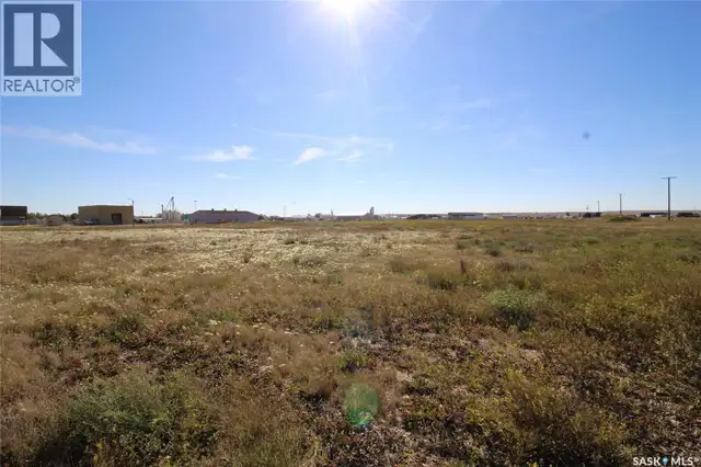 835-865-89 Hall STREET Shaunavon, Saskatchewan in Land for Sale in Swift Current - Image 4