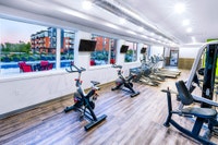 APPARTEMENT COMPLÈTEMENT 100% MEUBLÉ MENSUELLE (TOUT ÉQUIPÉ) avec 1 stationnement intérieur et locke... (image 2)