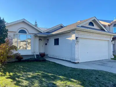 Available July 1 - Whyte Ridge