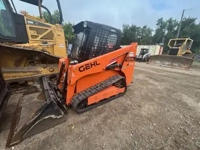 2019 GEHL RT105 CAB, HEAT, BUCKET ONLY 939 ORIGINAL HOURS! FOR THE BEST PRICES ALWAYS AT CAN-AMERICA...