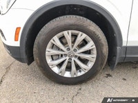 This Volkswagen Tiguan boasts a Intercooled Turbo Regular Unleaded I-4 2.0 L/121 engine powering thi... (image 9)