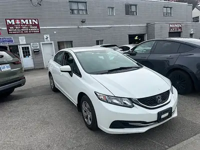 Manual Sedan, Power Locks, Power Windows, Power Steering, Tilt Steering, Anti-Lock Brakes (ABS), Day...