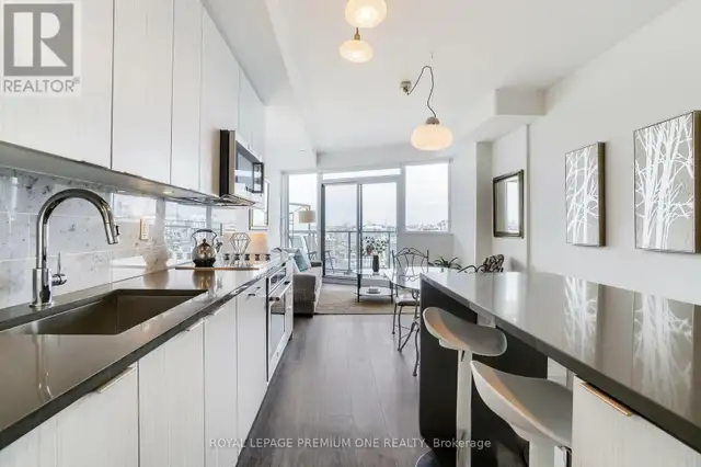 805 - 38 IANNUZZI STREET Toronto (Waterfront Communities), Ontar63006664572931124