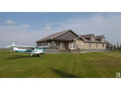 West Air Estates, the luxury of having your own home attached to an airplane/hangar/ heated garage/s...