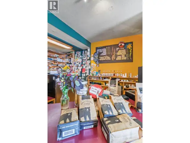 131 12th Avenue N Creston, British Columbia in Commercial & Office Space for Sale in Nelson - Image 16