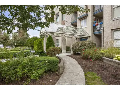 Nestled on a quiet street in central Langley, The Avante offers the perfect blend of tranquility and...