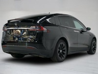 This 2021 Tesla Model X Long Range Plus is a local Ontario vehicle that blends cutting-edge technolo... (image 3)