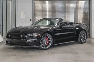 Ford Mustang Coupe GT Premium CS (California Special) 2019: - Extérieur noir SHADOW, intérieur en cu...