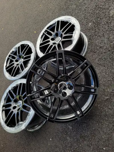 Very nice set of original Audi A6 / A8 wheels in gloss black finish. 19x8.5 Offset: 48 Bolt pattern:...