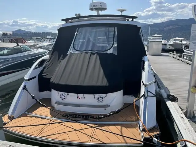 2016 Cobalt Boats A40 in Powerboats & Motorboats in Saskatoon - Image 4