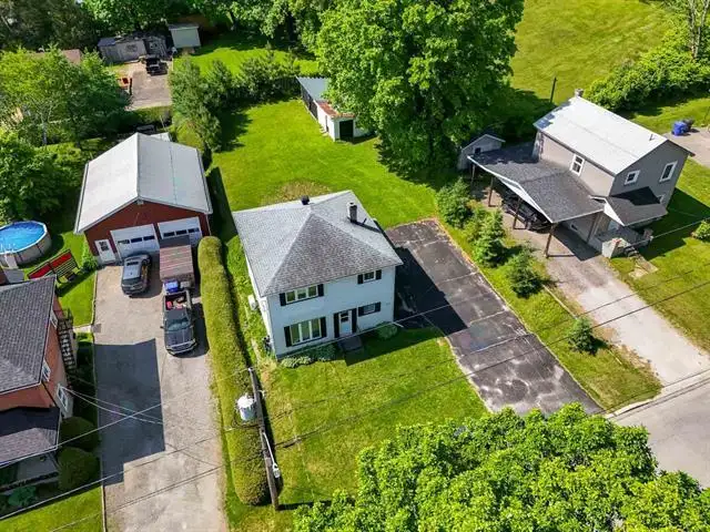 183 Rue Montcalm Maniwaki, Quebec62864749448705124