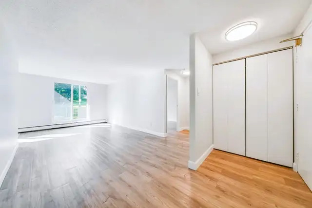 Hanover 2 Bedroom Apartment for Rent: in Long Term Rentals in Owen Sound - Image 8