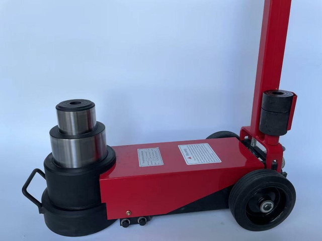 Flat Pneumatic jack professional air hydraulic floor jack in Heavy Equipment Parts & Accessories in Yellowknife - Image 3