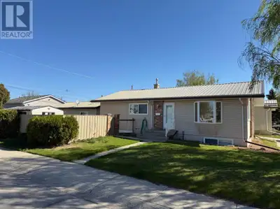 1229 31A Street S Lethbridge, Alberta
