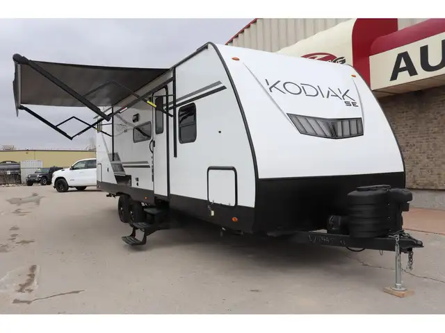 2022 Dutchmen Kodiak SE 28SBH 33FT LIGHT WT, BUNK ROOM/GREAT LAY in Cars & Trucks in Winnipeg - Image 31