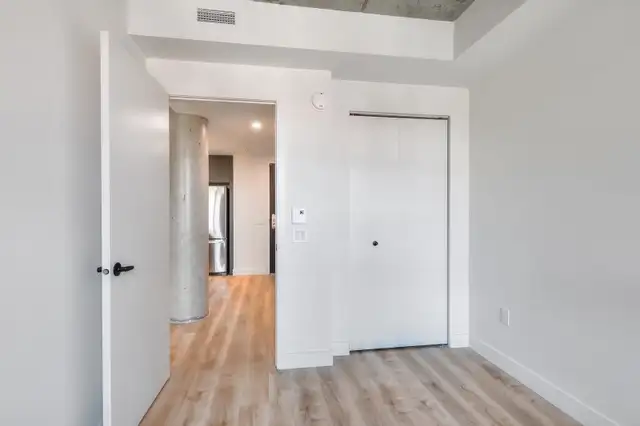 4.5-Condo appartement 2cc 1sdb à louer PSC-Erin in Long Term Rentals in City of Montréal - Image 11
