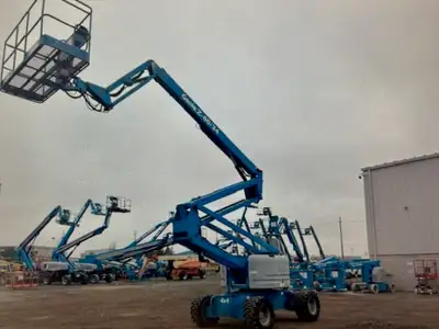 2008 Genie Z-60/34 60' 4WD Dual Fuel Articulating Boom Lift Man Aerial WITH 4578 Hours, Power to Pla...