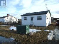 21 Fourth Street Bell Island, Newfoundland & Labrador