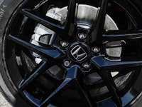 Engine: 2L 4cyl. L/100Km City: 4.7 L/100Km Hwy: 5.1 (image 7)