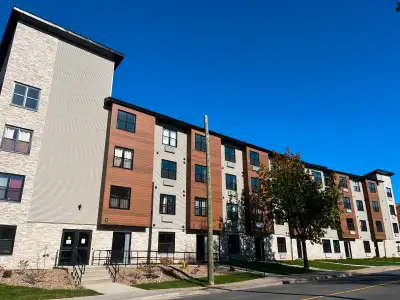 725 Beaverbrook Apt 406 Top floor Unit Sunny side facing UNB on bus route Available May 1/25 $1600....