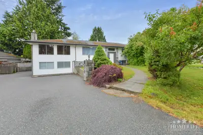 Spacious 4 Bedroom Detached Family Home with Massive Yard in Prime White Rock Location Located on a...