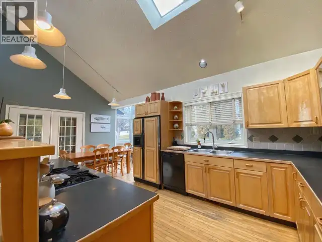 4805 STRATHERN ROAD Hazelton, British Columbia in Houses for Sale in Smithers - Image 6
