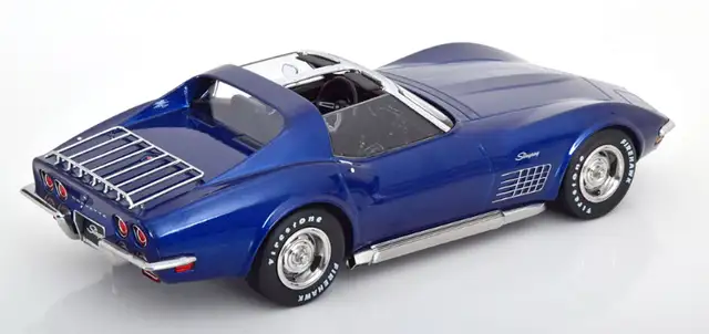 1972 CHEVROLET CORVETTE T-TOP COUPE BLUE 1:18 BY KK SCALE MODELS in Arts & Collectibles in City of Toronto - Image 4